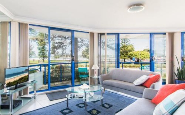 Heritage 102 Great Water Views – Balcony – Tuncurry