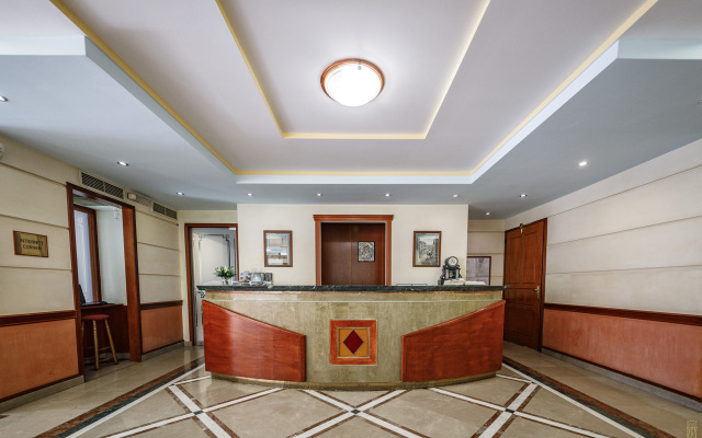Rex Hotel