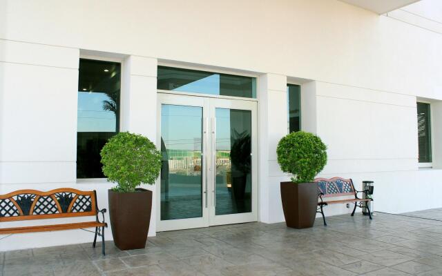 Hotel Aeropuerto Los Cabos