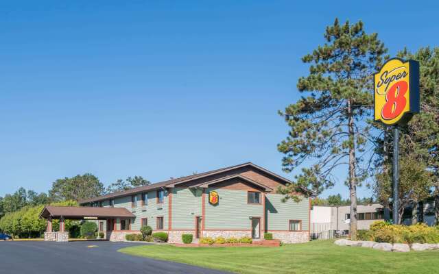 Super 8 by Wyndham Baxter/Brainerd Area