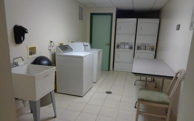 Allure Suites