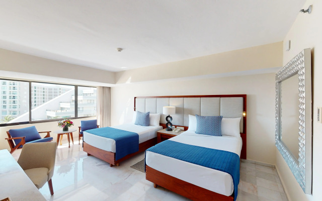 Park Royal Beach Cancún - All Inclusive