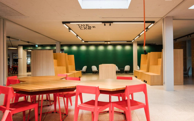 The Lab Hotel & Apartments