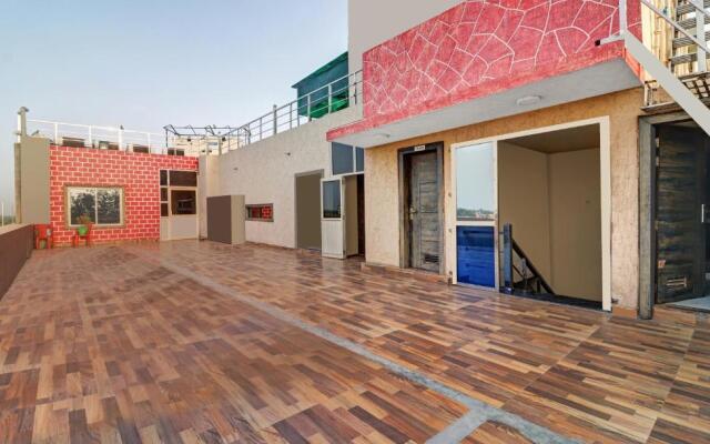 Itsy Hotels Anjali Mahal 500, Mtrs From Mathura Railway Station