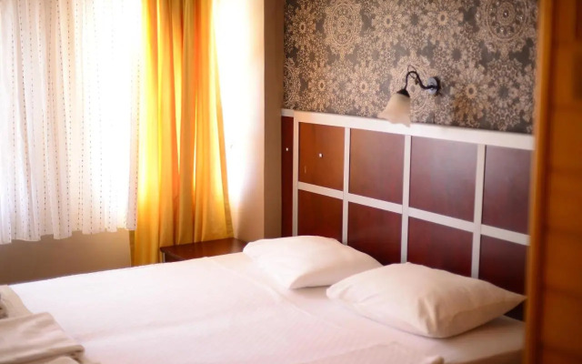 Eras Hotel