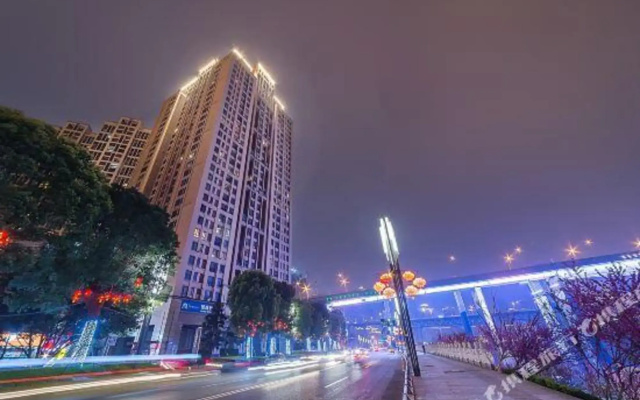 Daisier River-view Hotel (Chongqing Guanyinqiao Beibin Road)