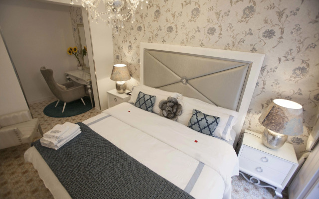 Hostal Boutique Palace - Adults Only