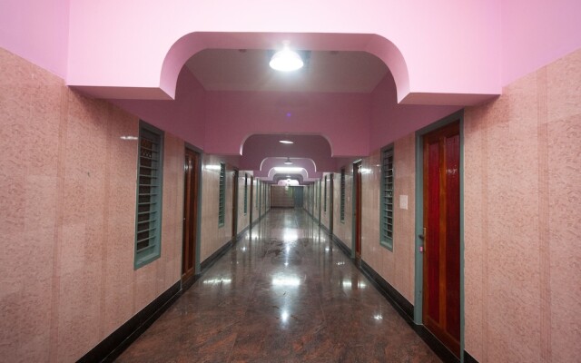 OYO 24053 Auro GP guest house