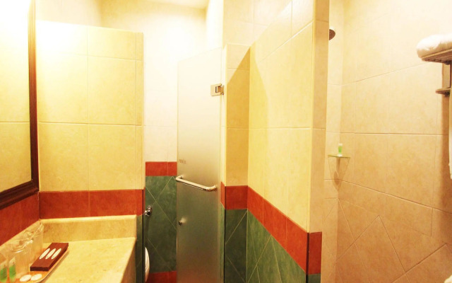 Sarrosa International Hotel and Residential Suites