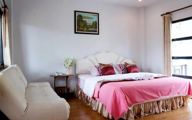 Chayada Garden House and Resort Hotel