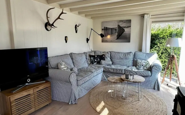 Chalet for Four Guests Near Beach