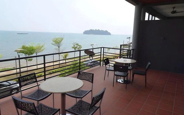 Bayfront Hotel