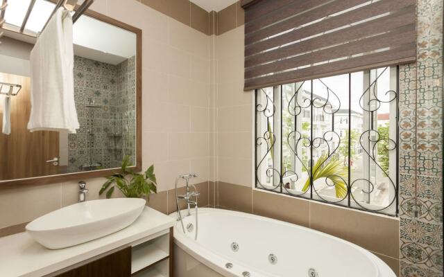 Mer Villa And Hotel Da Nang