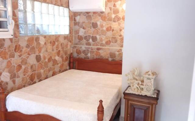 Studio in Bouillante, With Enclosed Garden and Wifi