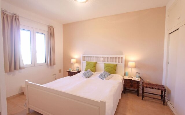 1100 Beachfront 1.Line Villa Marbesa Large Garden-Pool