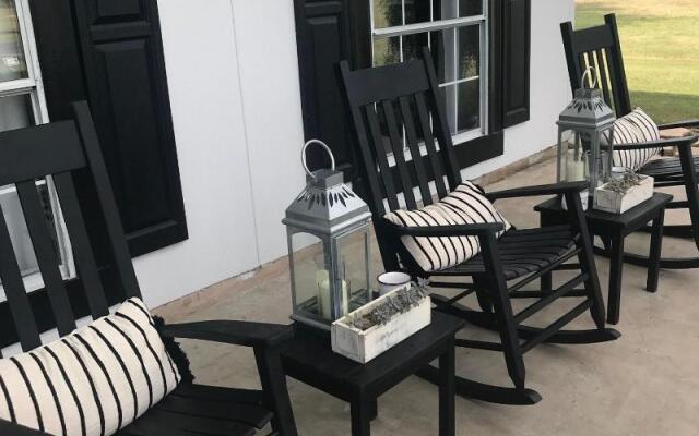 The Plantation House Boutique Inn