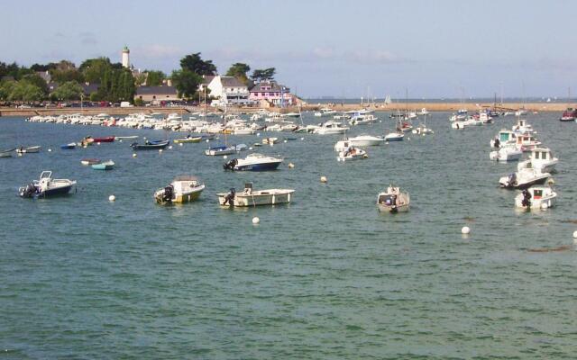 Cottage in Saint-gildas Near Gulf of Morbihan