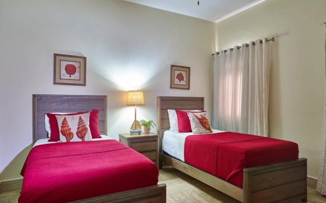 Luxury Beach Condo With Ocean Views Bh-302