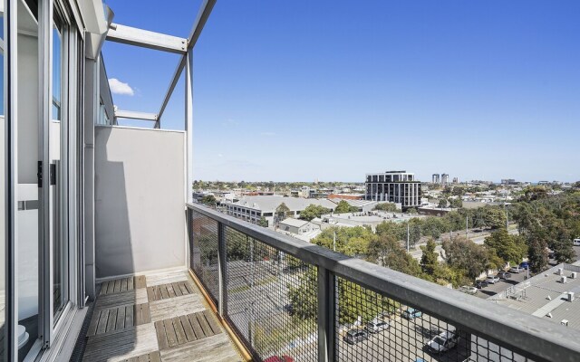 Roomerang at Montague Tower