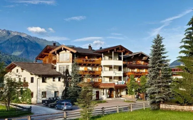 Smaragdhotel Tauernblick