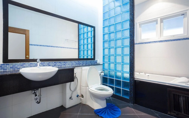 Golden Ville Pool Villa