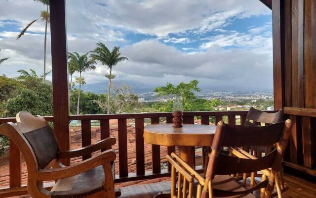 Costa Verde Inn