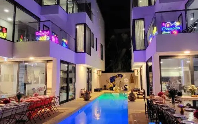 YISHU Japanese 8BR pool villa