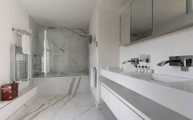 West Heath Road by Onefinestay