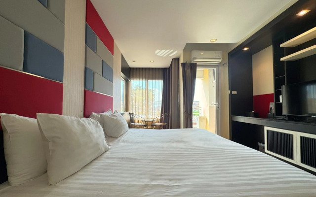 The Sunreno Hotel