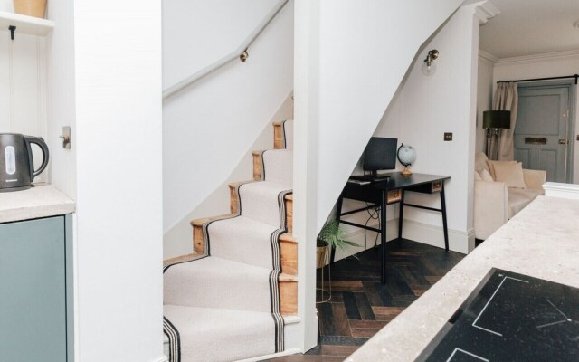 The Emerald - Central Henley 2 Bedroom House
