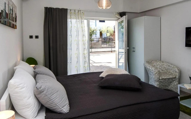 Studio Apartment White