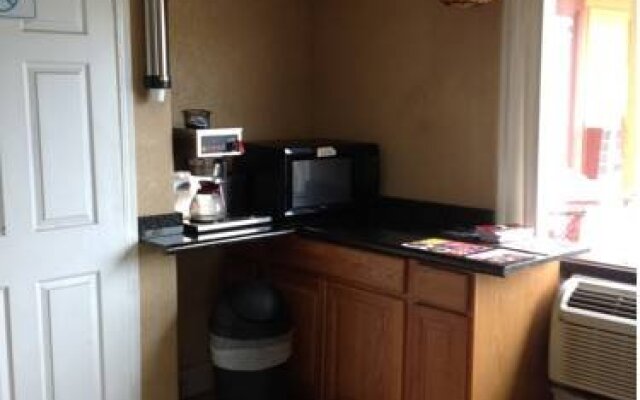 Interstate Inn Express