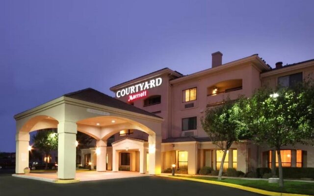 Courtyard by Marriott Salinas Monterey