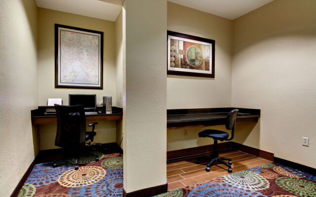 Holiday Inn Express Hotel & Suites Jacksonville South I-295, an IHG Hotel