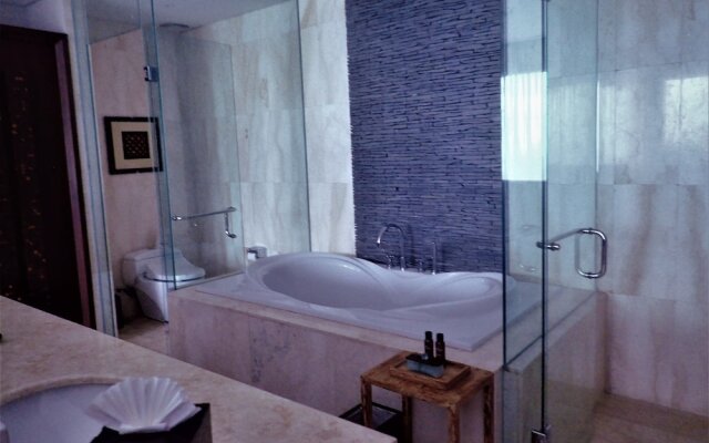 15 Bedrooms Sun Suite Villa Bali