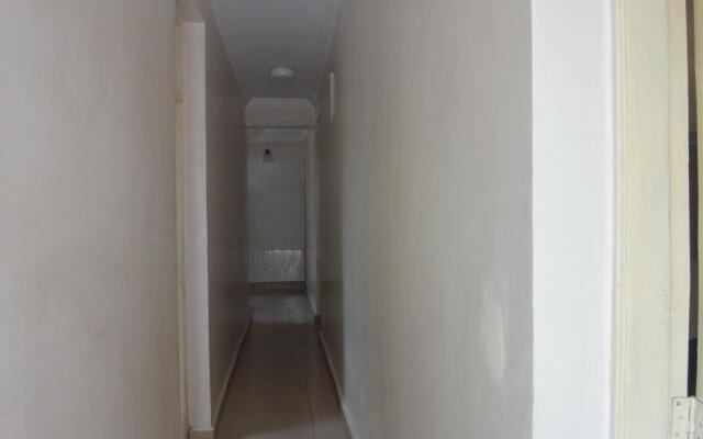 Mid Way Hotel