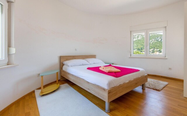 Awesome Apartment in Klek With Wifi and 2 Bedrooms