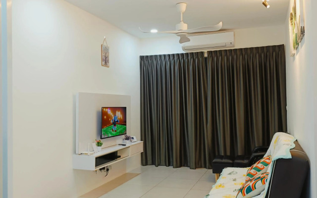 Comfortable18 3R2B 7pax Meritus Perai