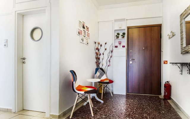 Gazi apartment with Acropolis views