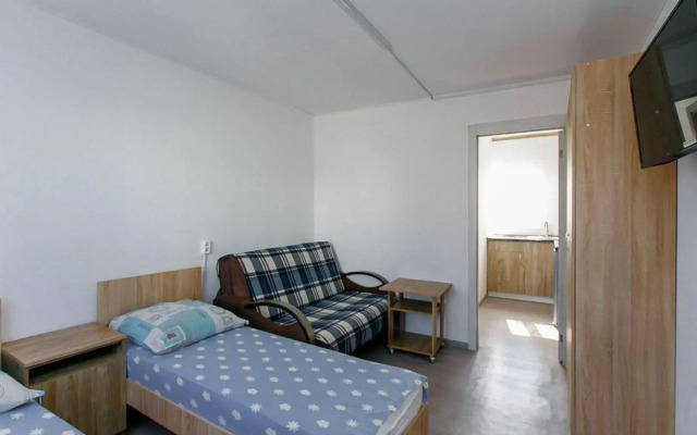 Apartments on 146B Pastushechya Street