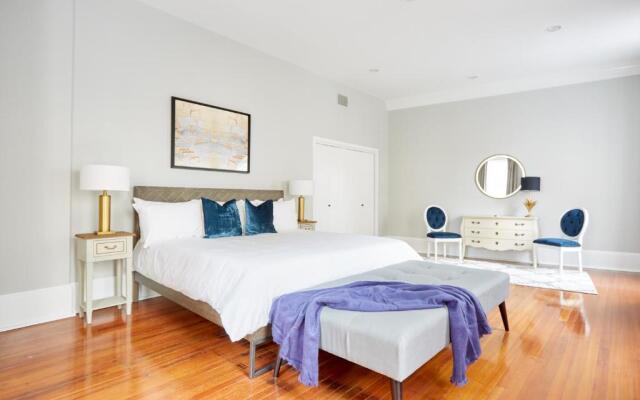 Sonder Baronne Manor