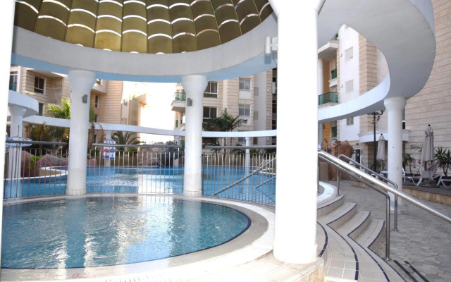 Stylish 3BR Golf Residence Eilat