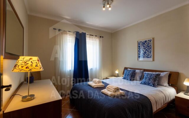 Sunset Apartment by Acasadascasas