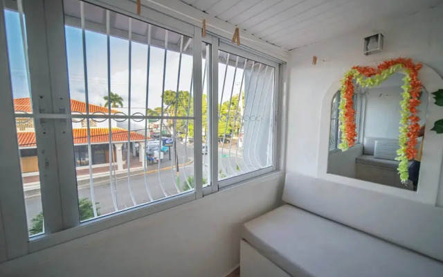 Central 1BR APT - 1 Minute Walking From Rumba