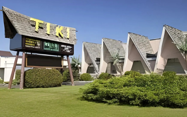 Tiki Resort
