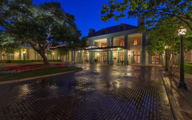 Hyatt Regency Hill Country Resort & Spa