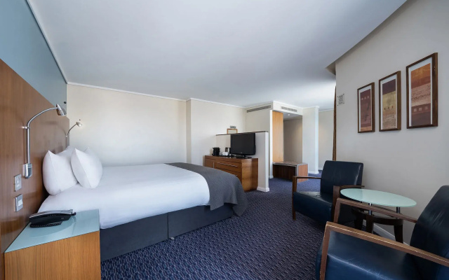 Holiday Inn London Camden Lock by IHG