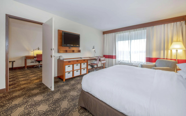 DoubleTree by Hilton Raleigh - Cary