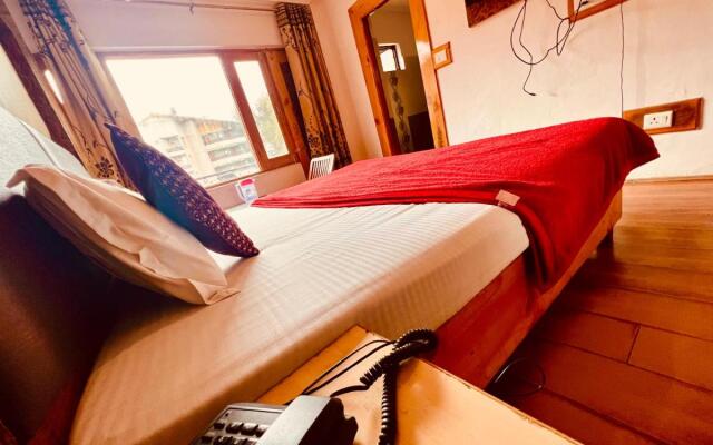 Hotel D Kanchan Manali