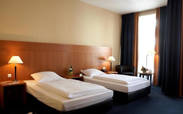 Plaza Premium Koln